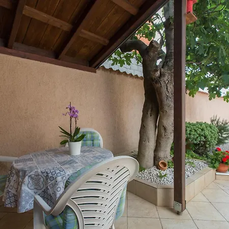 Apartman With A Parking Space Tar, Porec - 6948