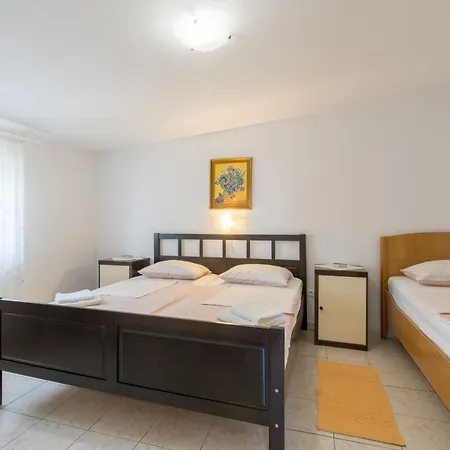 Apartman With Parking Space Tar, Porec - 6948 *