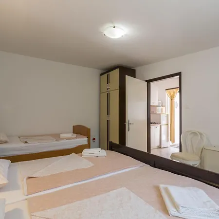 Apartman With Parking Space Tar, Porec - 6948 Tar-Vabriga