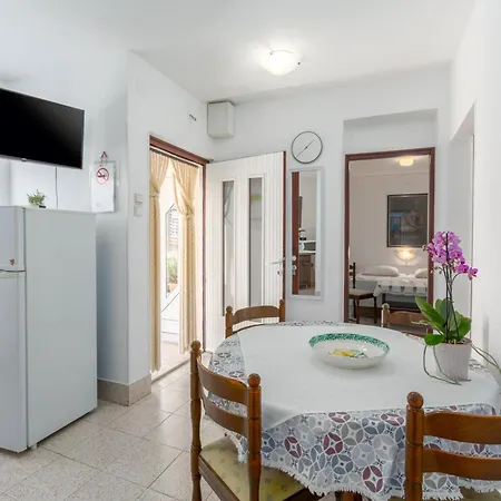 شقة With Parking Space Tar, Porec - 6948 Tar-Vabriga